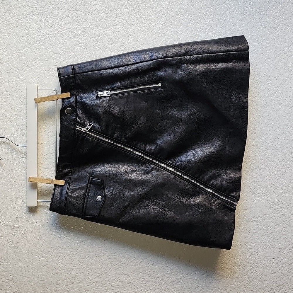 H&M Faux leather miniskirt
